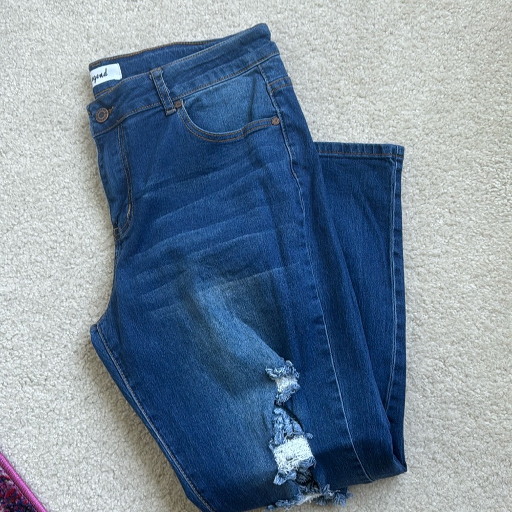 Legend dark wash ripped stretch jeans chic soul 16 NWOT